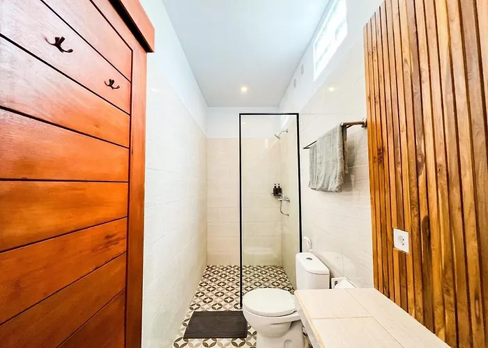 Island Boy E Prime Location In Guest house